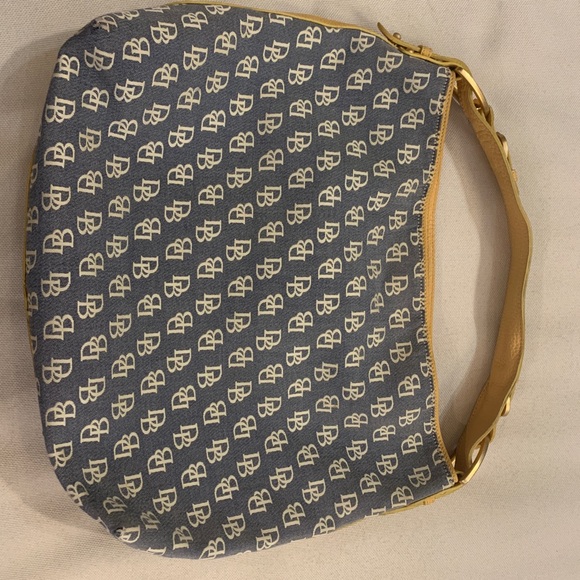 Dooney & Bourke Canvas Signature Hobo Purse Large w/Yellow Leather handle - Picture 2 of 15